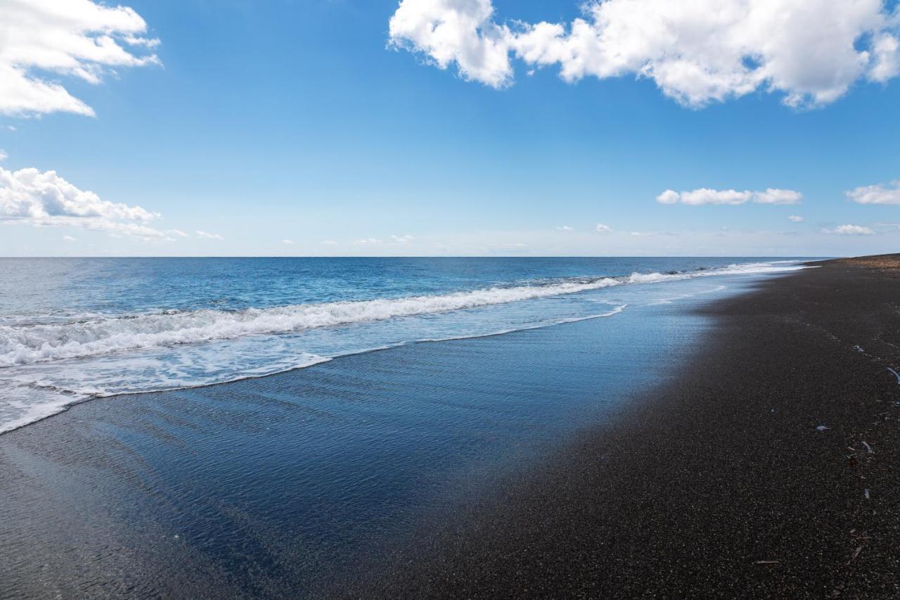 Perissa Bay 호텔 외부 사진